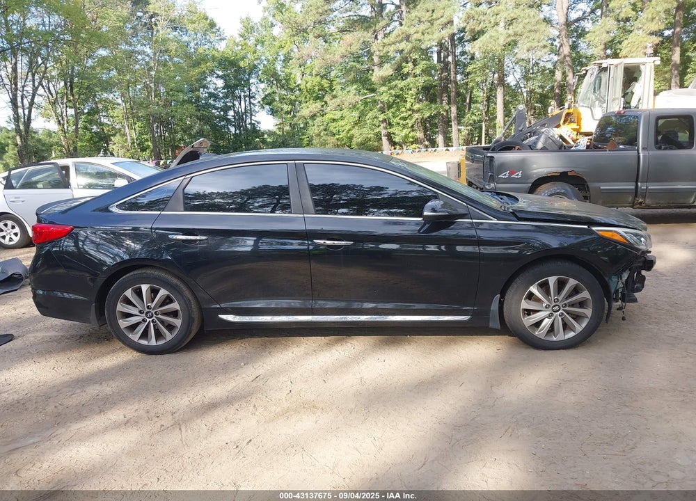 2016 HYUNDAI SONATA VIN: 5NPE34AF9GH284703