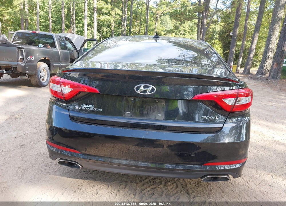 2016 HYUNDAI SONATA VIN: 5NPE34AF9GH284703