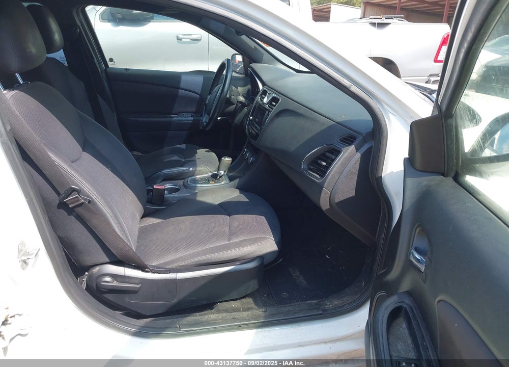 2014 CHRYSLER 200 TOURING VIN: 1C3CCBBB8EN119508