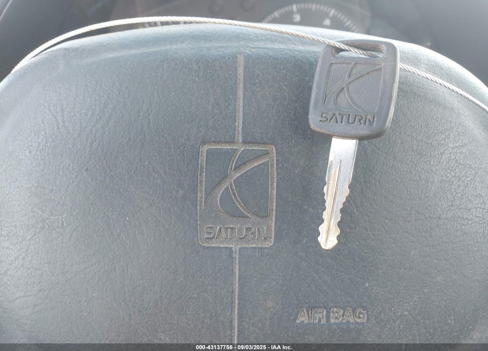 1997 SATURN SL SL1 VIN: 1G8ZH5281VZ162085
