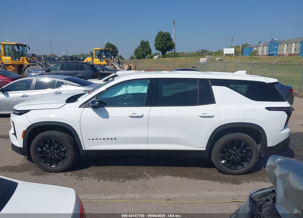 2024 CHEVROLET TRAVERSE FWD LS VIN: 1GNEREKS8RJ171939