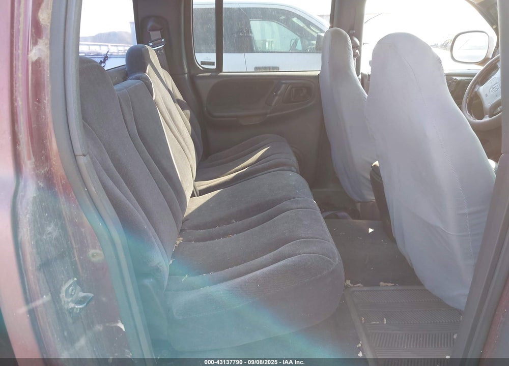 2000 DODGE DAKOTA SLT/SPORT VIN: 1B7HG2AZ8YS644675