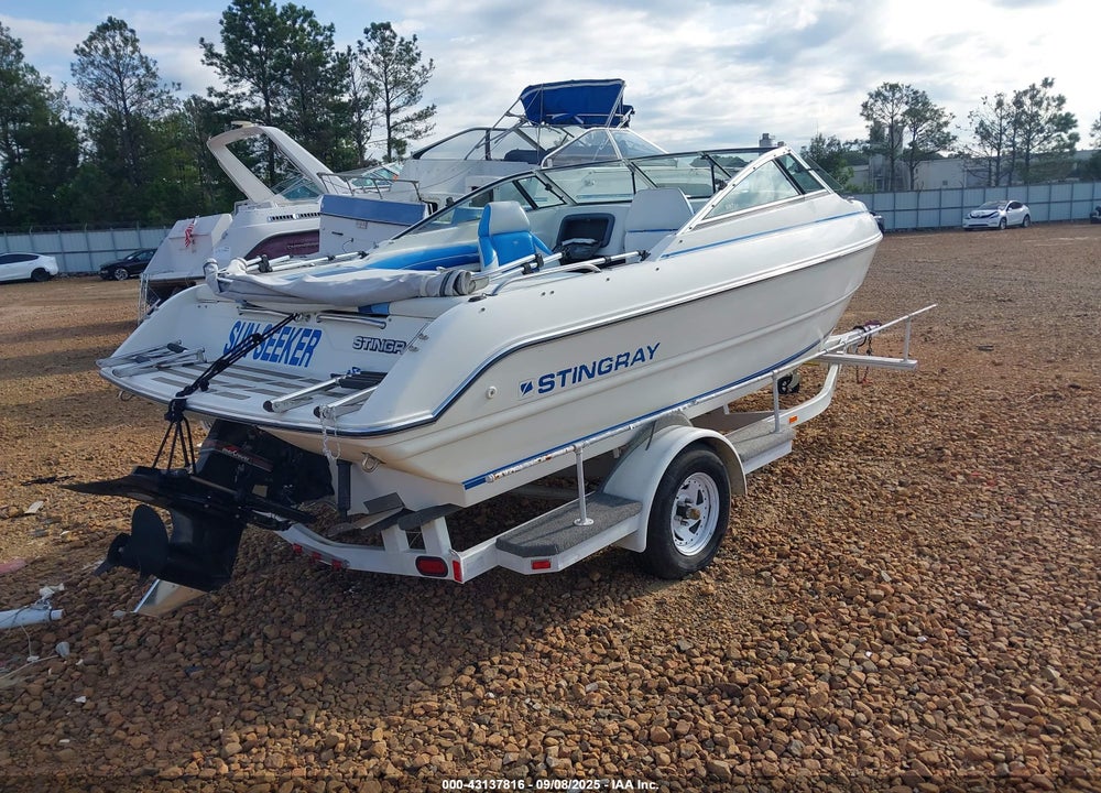 1986 STINGRAY 597ZPX VIN: PNYUS0FLL192