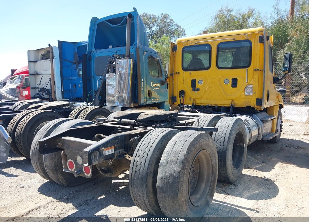 2013 FREIGHTLINER CASCADIA 125 VIN: 1FUJGEDV8DSBU6395