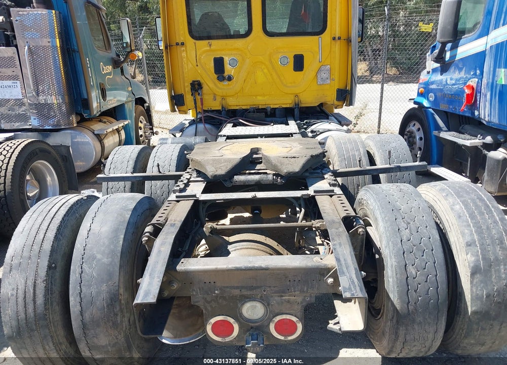 2013 FREIGHTLINER CASCADIA 125 VIN: 1FUJGEDV8DSBU6395
