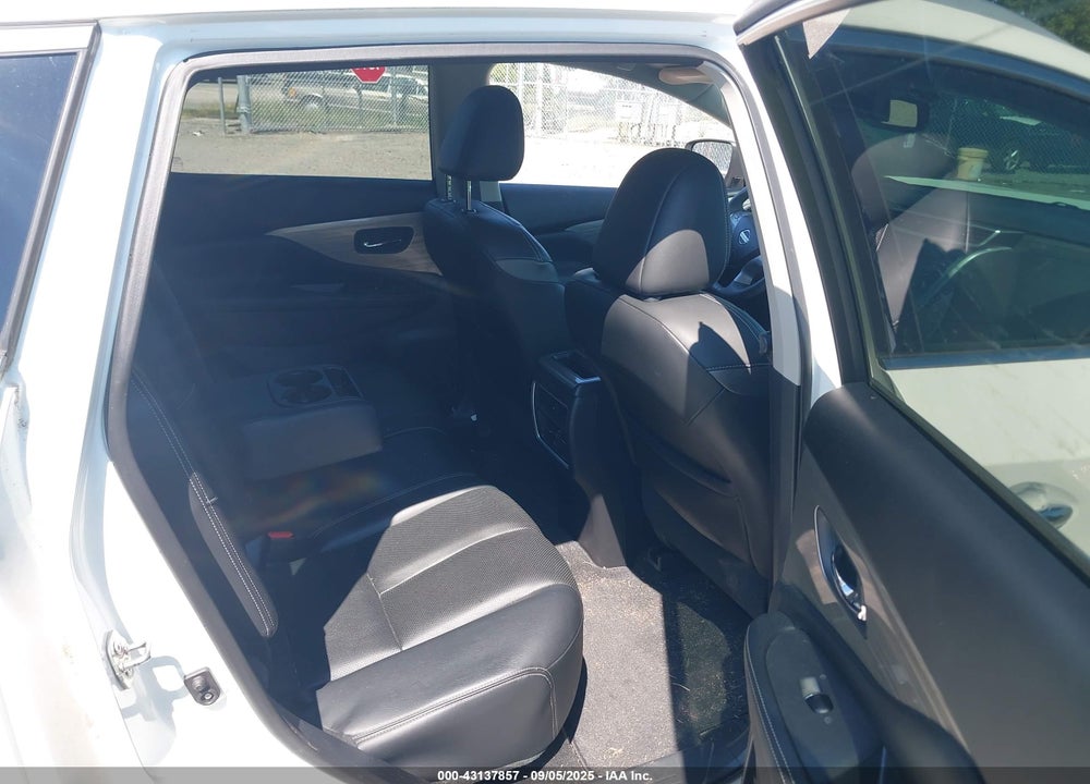 2017 NISSAN MURANO VIN: 5N1AZ2MH3HN123999