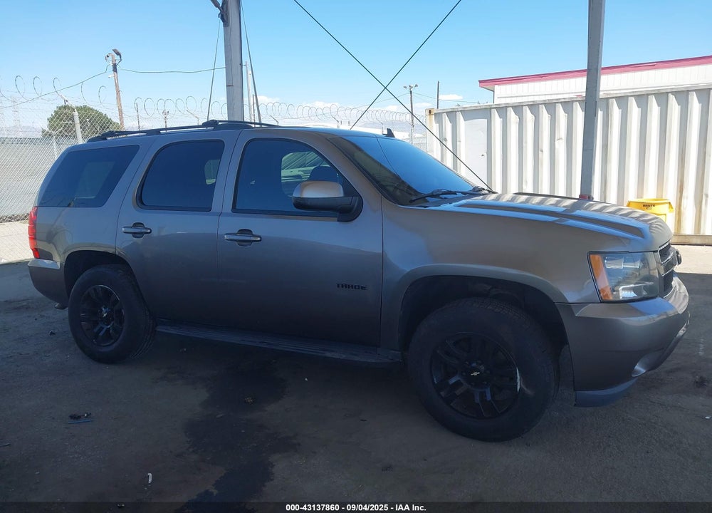 2011 CHEVROLET TAHOE VIN: 1GNSKAE00BR140458