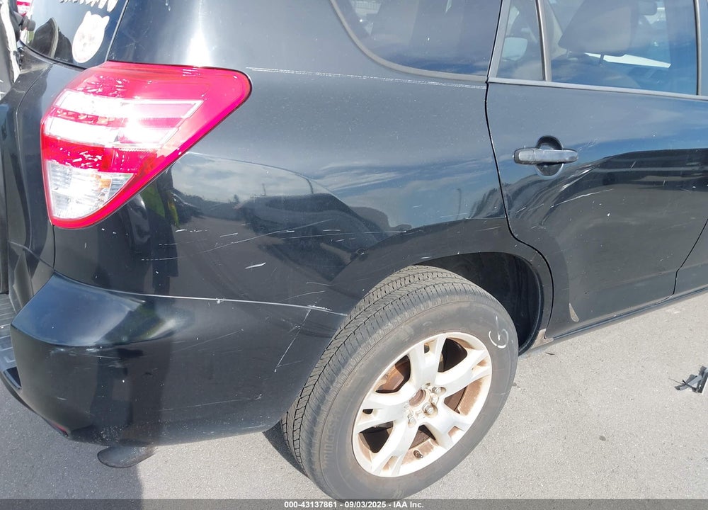 2011 TOYOTA RAV4 VIN: 2T3ZF4DV4BW104721