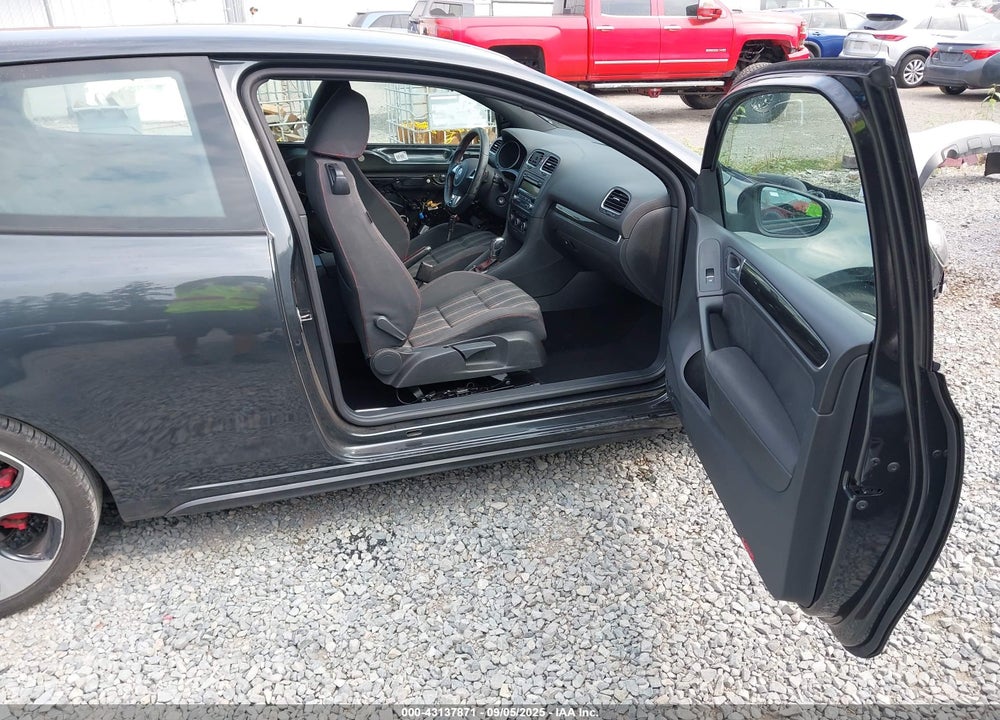 2011 VOLKSWAGEN GTI VIN: WVWFV7AJ9BW219907