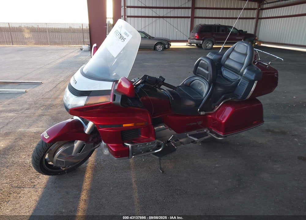 1992 HONDA GL1500 A VIN: 1HFSC2206NA400015