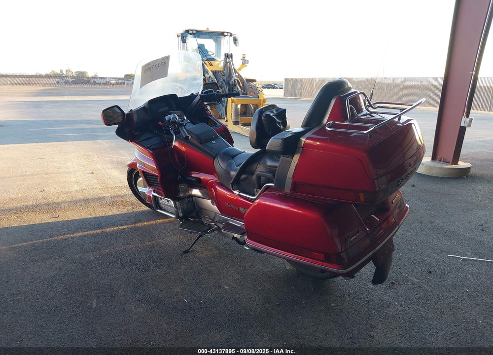 1992 HONDA GL1500 A VIN: 1HFSC2206NA400015