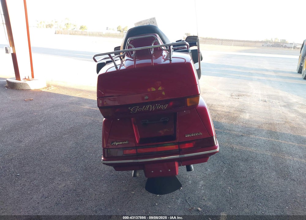 1992 HONDA GL1500 A VIN: 1HFSC2206NA400015