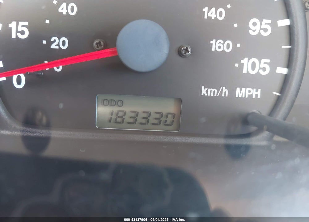 2000 CHEVROLET TRACKER HARD TOP VIN: 2CNBE13C8Y6936081