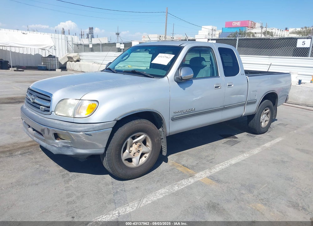 2000 TOYOTA TUNDRA SR5 V8 VIN: 5TBRT341XYS072179