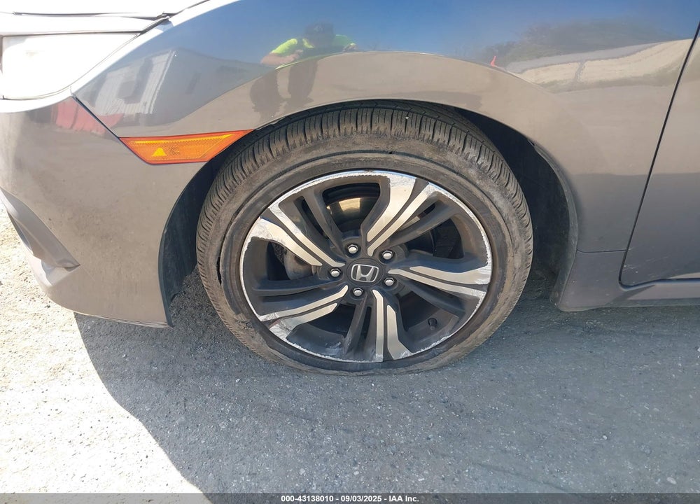 2016 HONDA CIVIC VIN: 2HGFC1F92GH638349