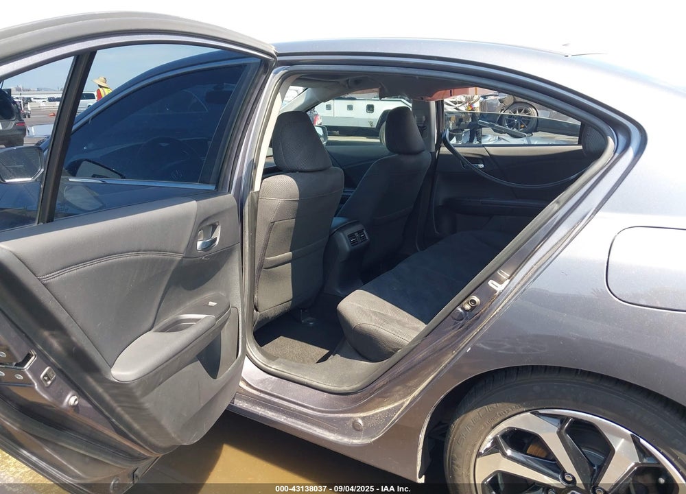 2017 HONDA ACCORD VIN: 1HGCR2F75HA244141