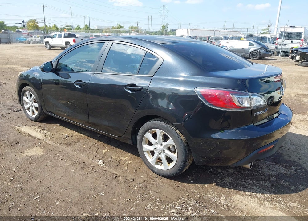 2011 MAZDA 3 VIN: JM1BL1VF6B1413024