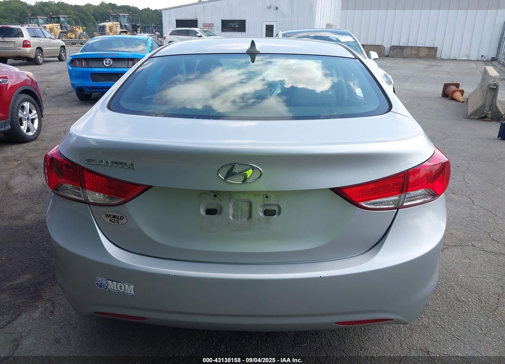 2013 HYUNDAI ELANTRA GLS VIN: 5NPDH4AE2DH266219