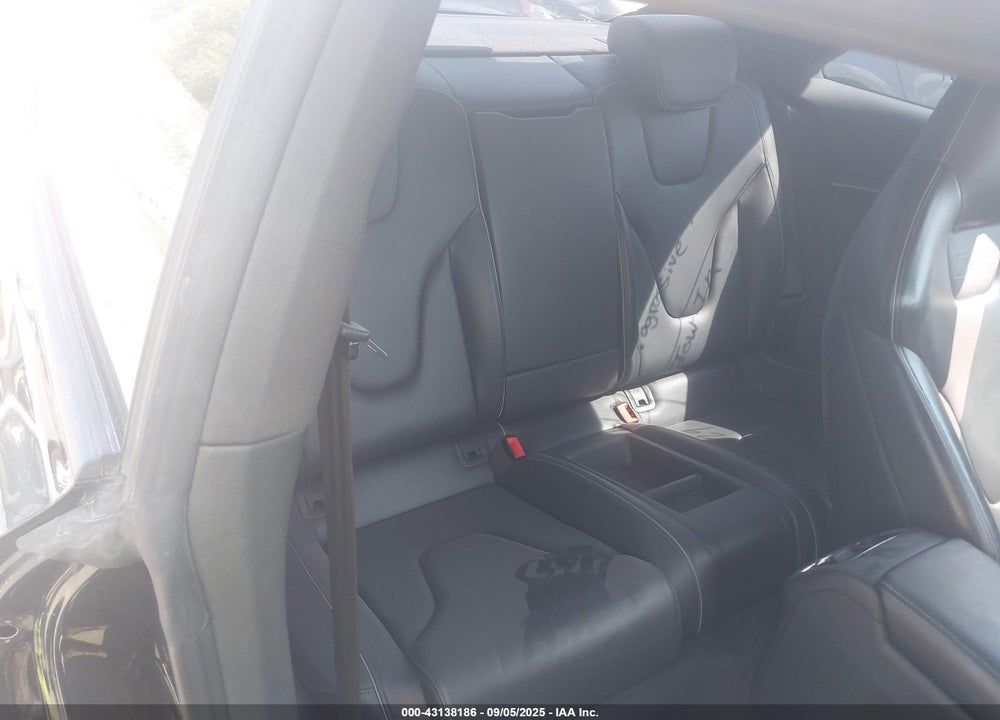 2013 AUDI RS5 VIN: WUAC6AFR4DA900619