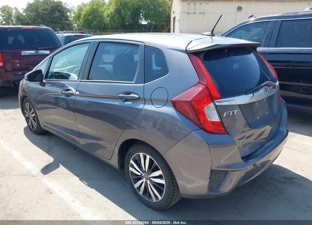 2015 HONDA FIT VIN: 3HGGK5H8XFM768110