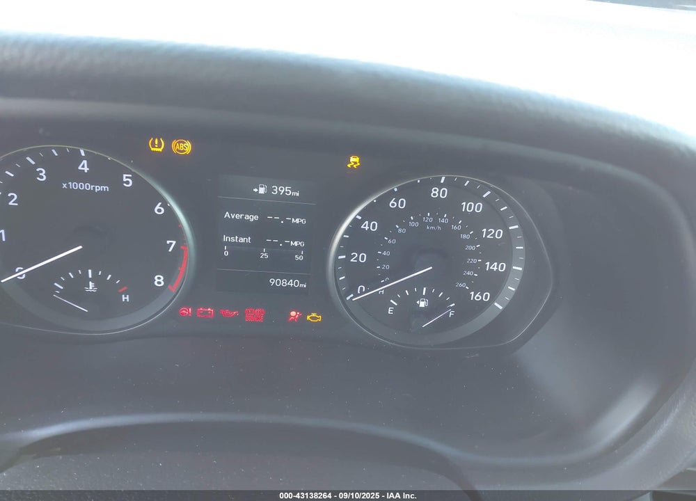 2018 HYUNDAI ELANTRA VIN: KMHH35LE0JU016526