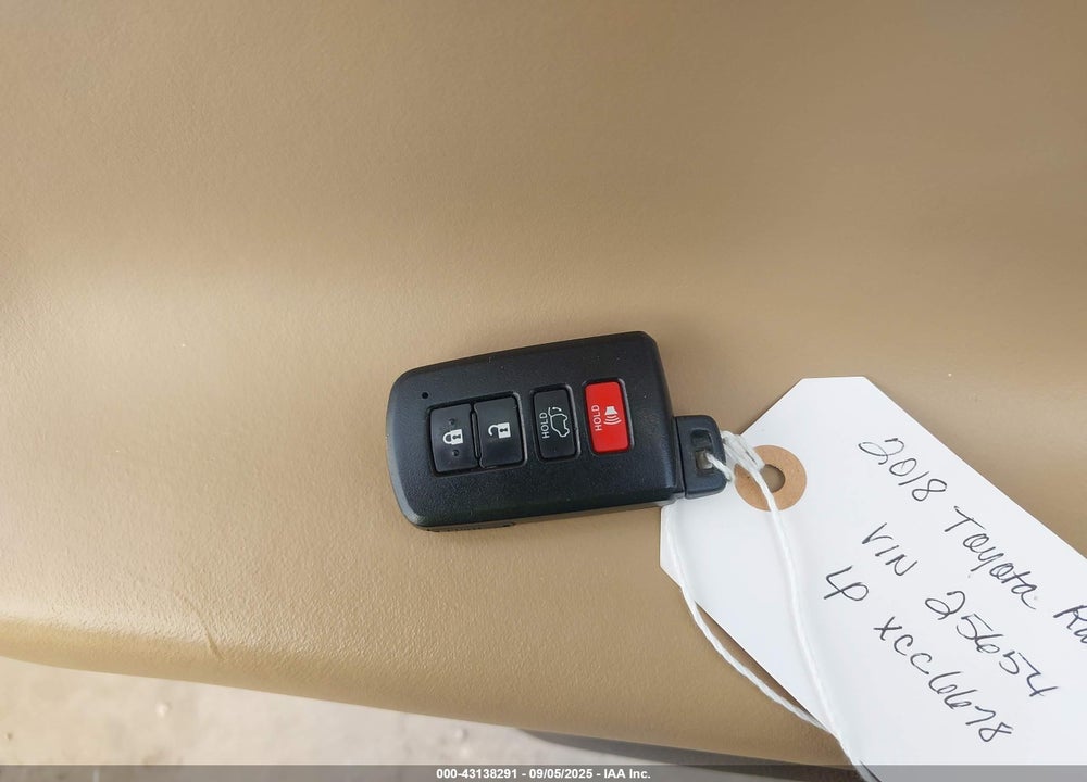 2018 TOYOTA RAV4 XLE VIN: JTMWFREV3JJ725654