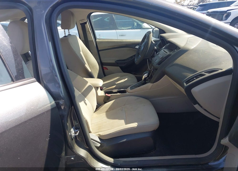 2017 FORD FOCUS VIN: 1FADP3K22HL248571