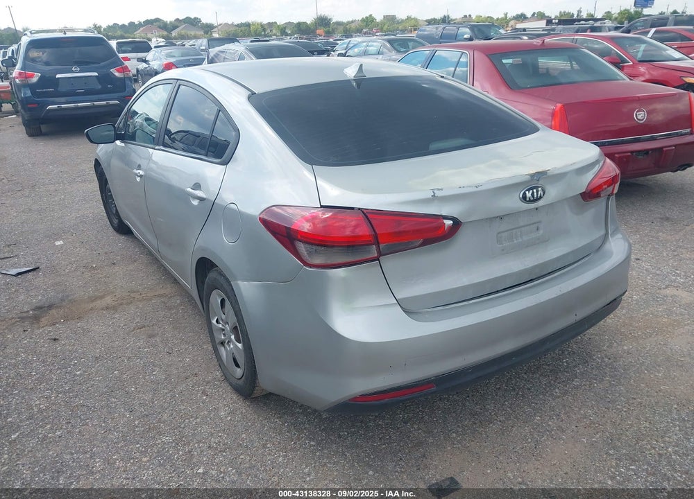 2017 KIA FORTE LX VIN: 3KPFK4A78HE152201