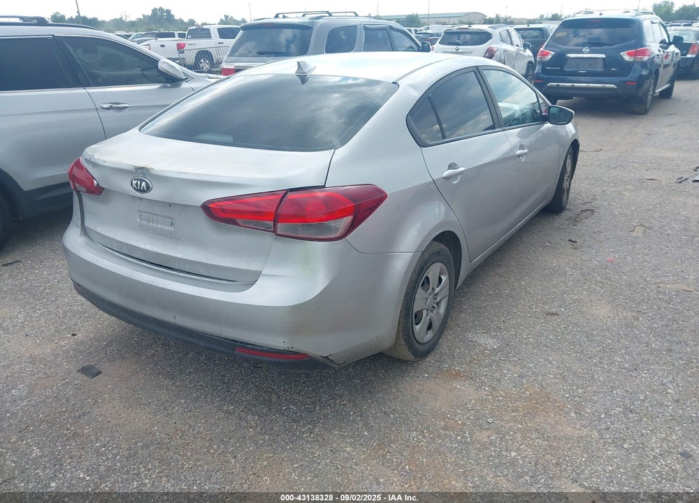 2017 KIA FORTE LX VIN: 3KPFK4A78HE152201