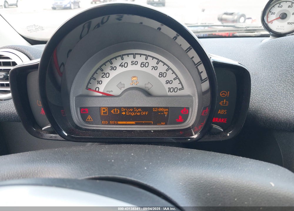 2014 SMART FORTWO VIN: WMEEJ9AA7EK733075