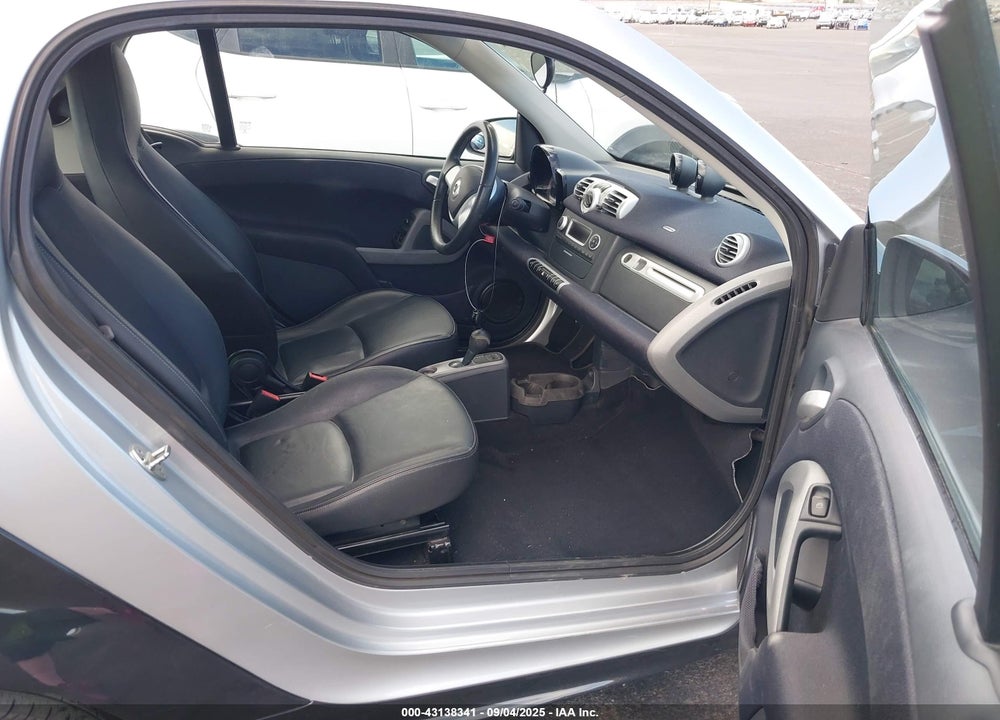 2014 SMART FORTWO VIN: WMEEJ9AA7EK733075