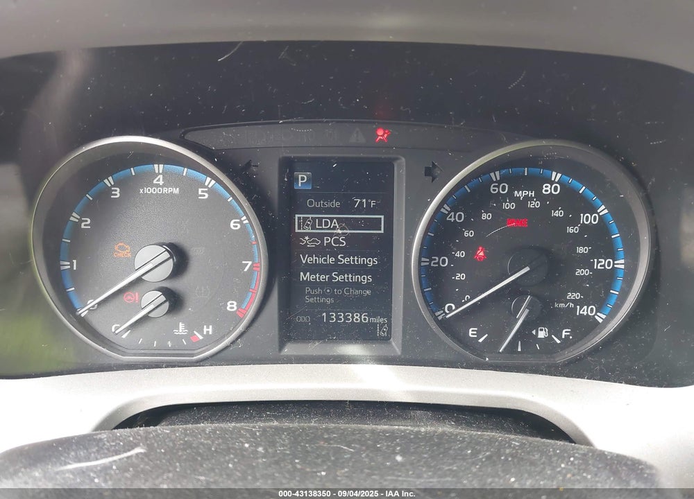 2017 TOYOTA RAV4 VIN: 2T3RFREV5HW559503