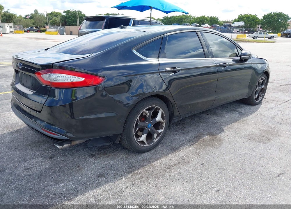2013 FORD FUSION VIN: 3FA6P0H7XDR338220