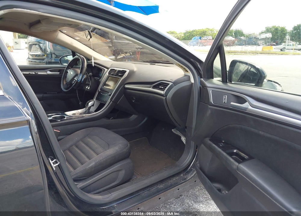 2013 FORD FUSION VIN: 3FA6P0H7XDR338220