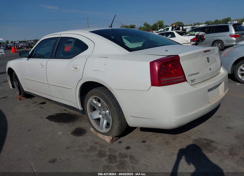 2008 DODGE CHARGER VIN: 2B3KA43H18H175137