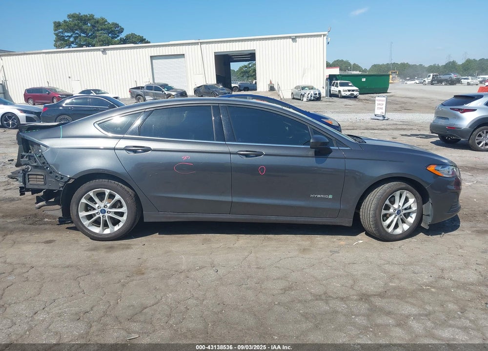 2019 FORD FUSION VIN: 3FA6P0LU2KR206062