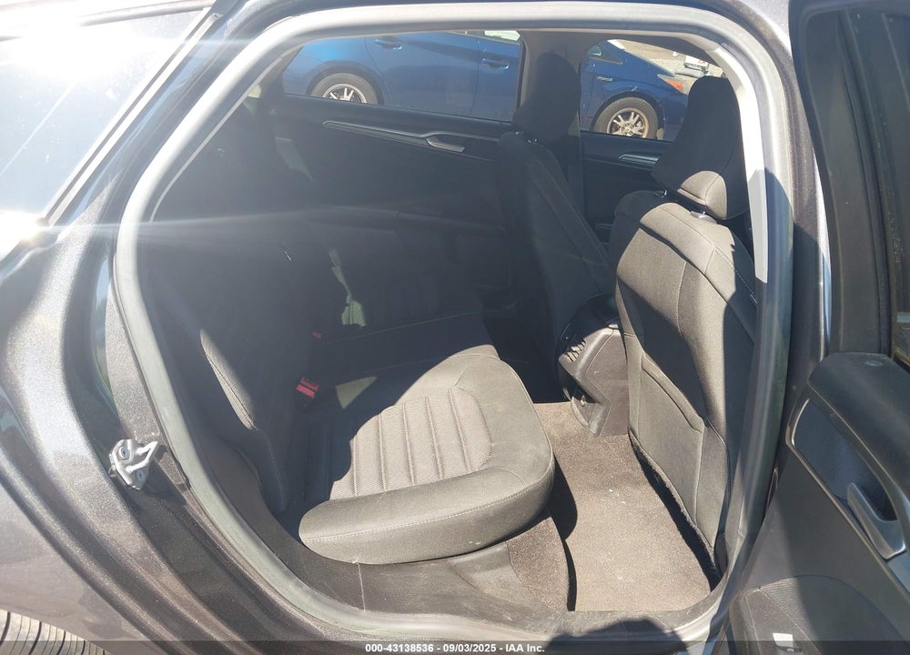 2019 FORD FUSION VIN: 3FA6P0LU2KR206062