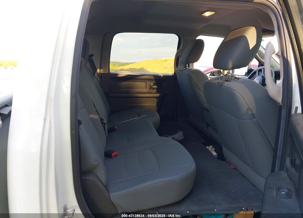 2014 RAM 1500 VIN: 3C6RR6KT0EG221633