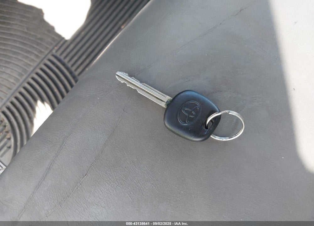 2007 TOYOTA SIENNA XLE LIMITED VIN: 5TDBK22C47S000256