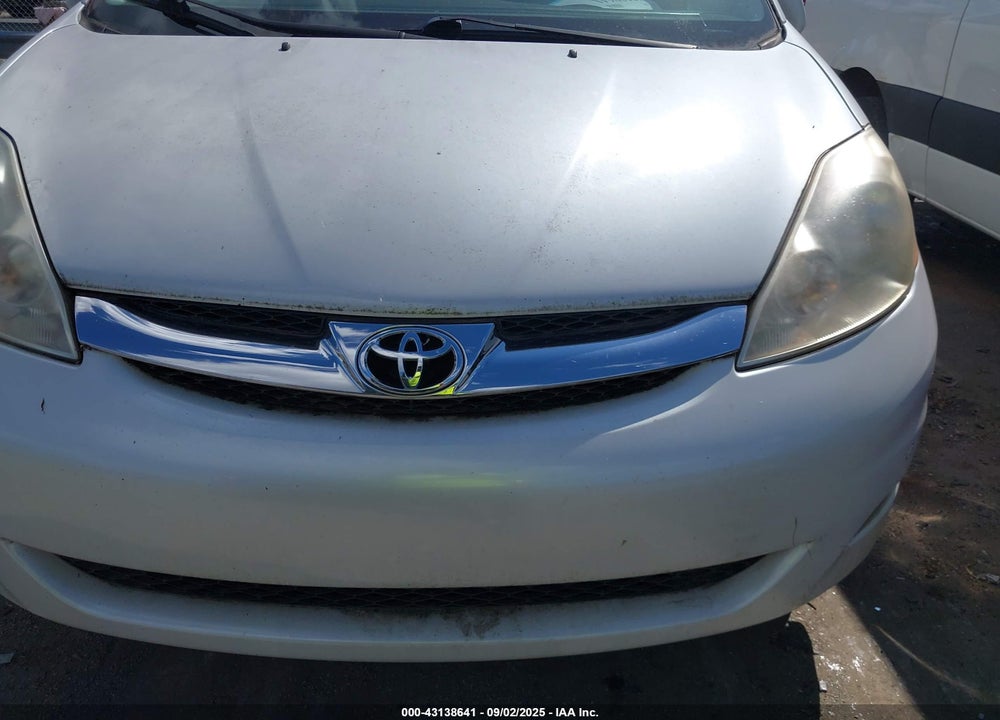 2007 TOYOTA SIENNA XLE LIMITED VIN: 5TDBK22C47S000256