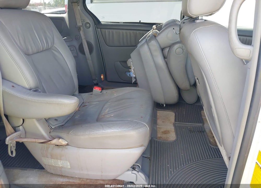 2007 TOYOTA SIENNA XLE LIMITED VIN: 5TDBK22C47S000256