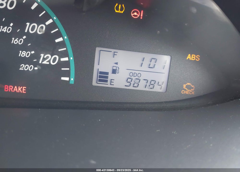 2009 TOYOTA YARIS VIN: JTDBT903694048459