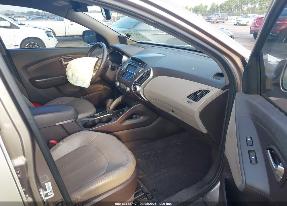 2013 HYUNDAI TUCSON VIN: KM8JU3AC3DU715657