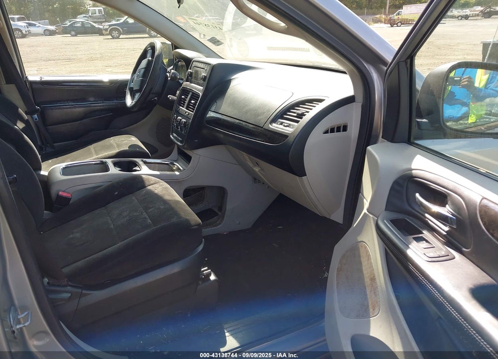 2013 DODGE GRAND CARAVAN VIN: 2C4RDGCG6DR581500