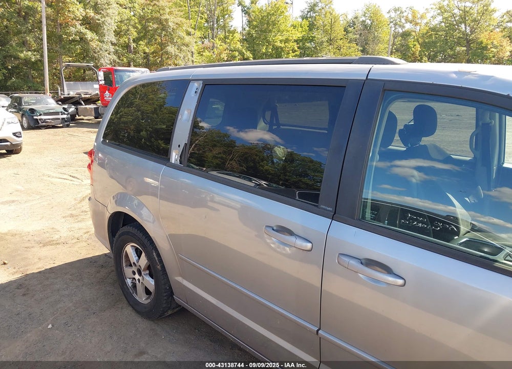 2013 DODGE GRAND CARAVAN VIN: 2C4RDGCG6DR581500