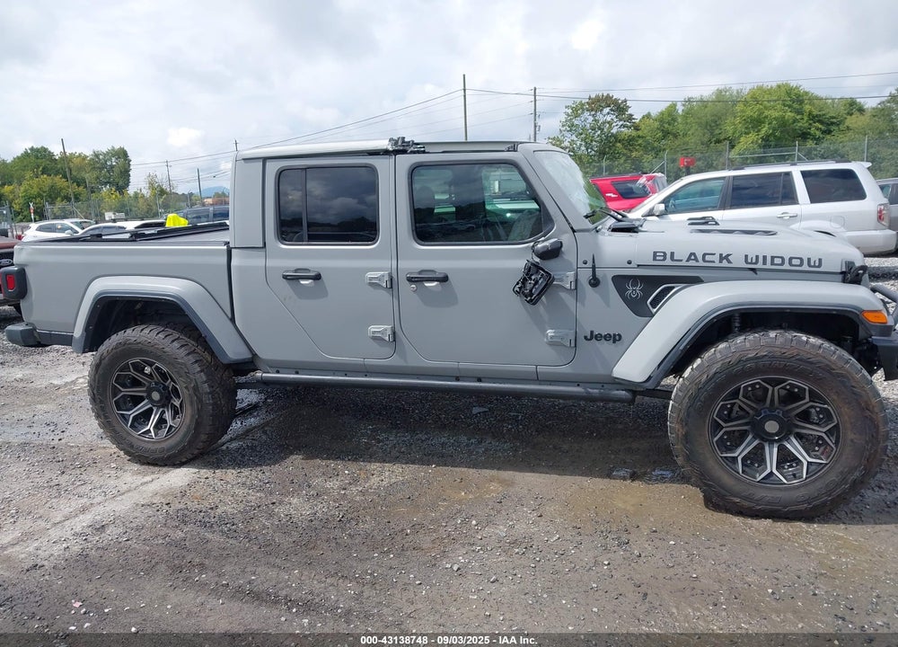 2021 JEEP GLADIATOR OVERLAND 4X4 VIN: 1C6HJTFGXML604527