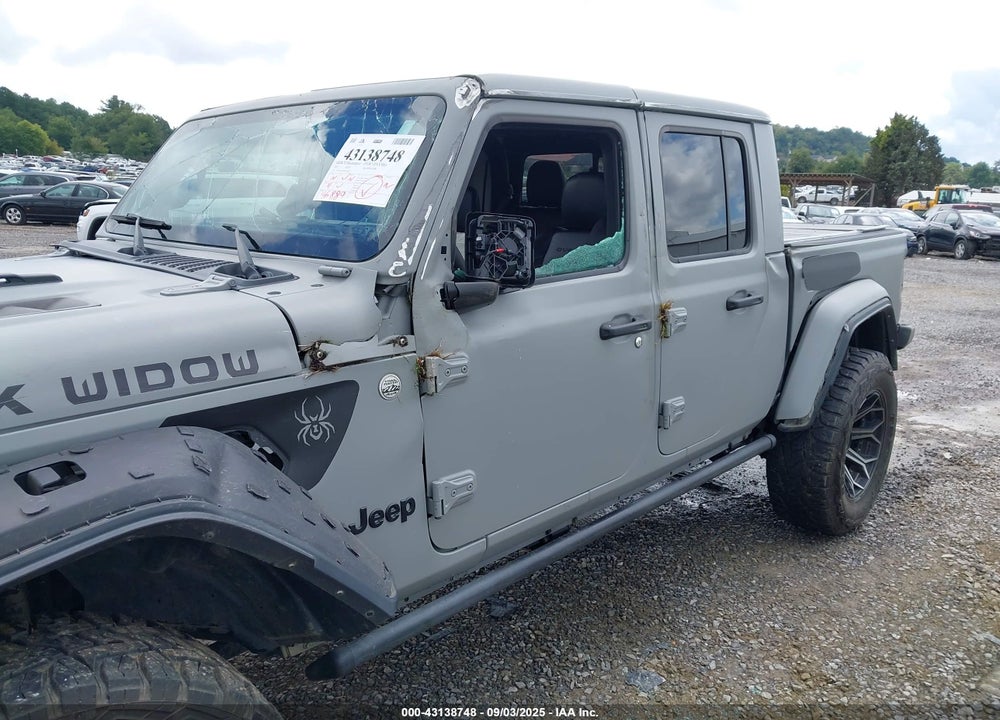 2021 JEEP GLADIATOR OVERLAND 4X4 VIN: 1C6HJTFGXML604527