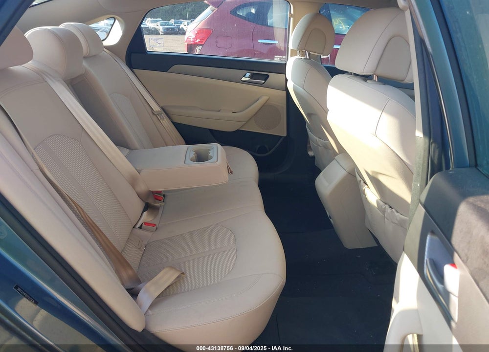 2015 HYUNDAI SONATA VIN: 5NPE24AF6FH215436
