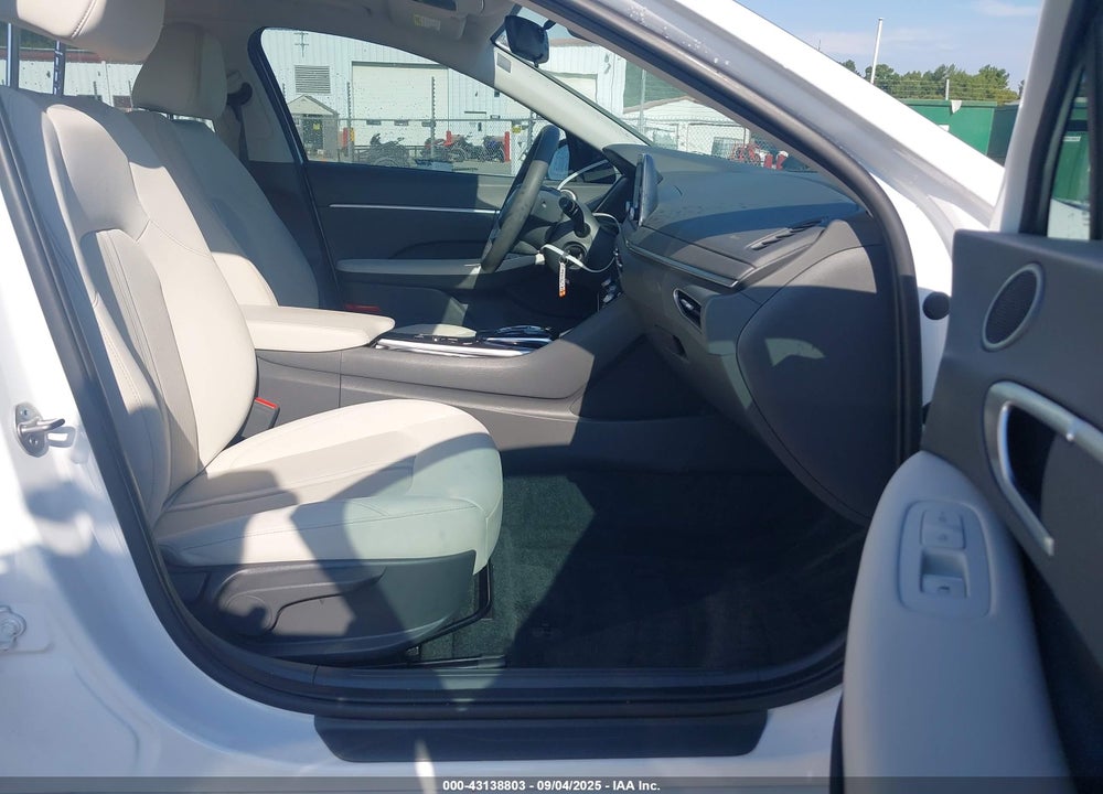 2023 HYUNDAI SONATA SE VIN: KMHL24JA9PA259091