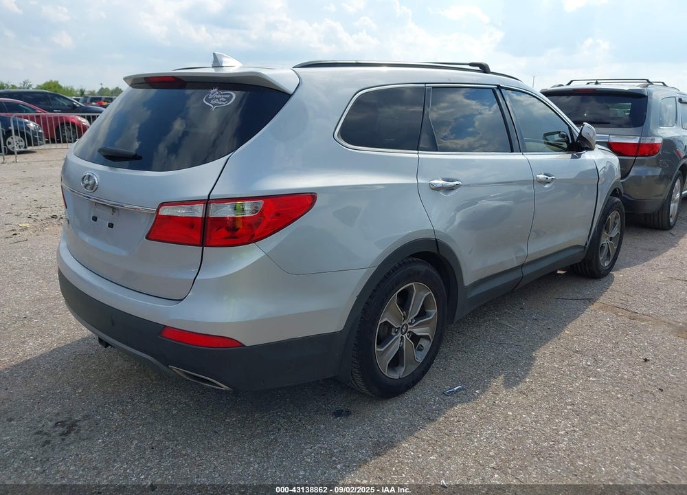 2014 HYUNDAI SANTA FE VIN: KM8SN4HF1EU050590